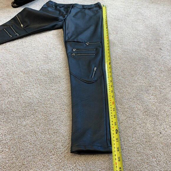 SIGNATURE 8 black zippered faux leather leggings S - Picture 10 of 10